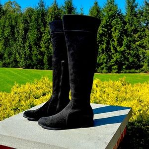 La Canadienne Knee High Suede Boots- size 8 1/2